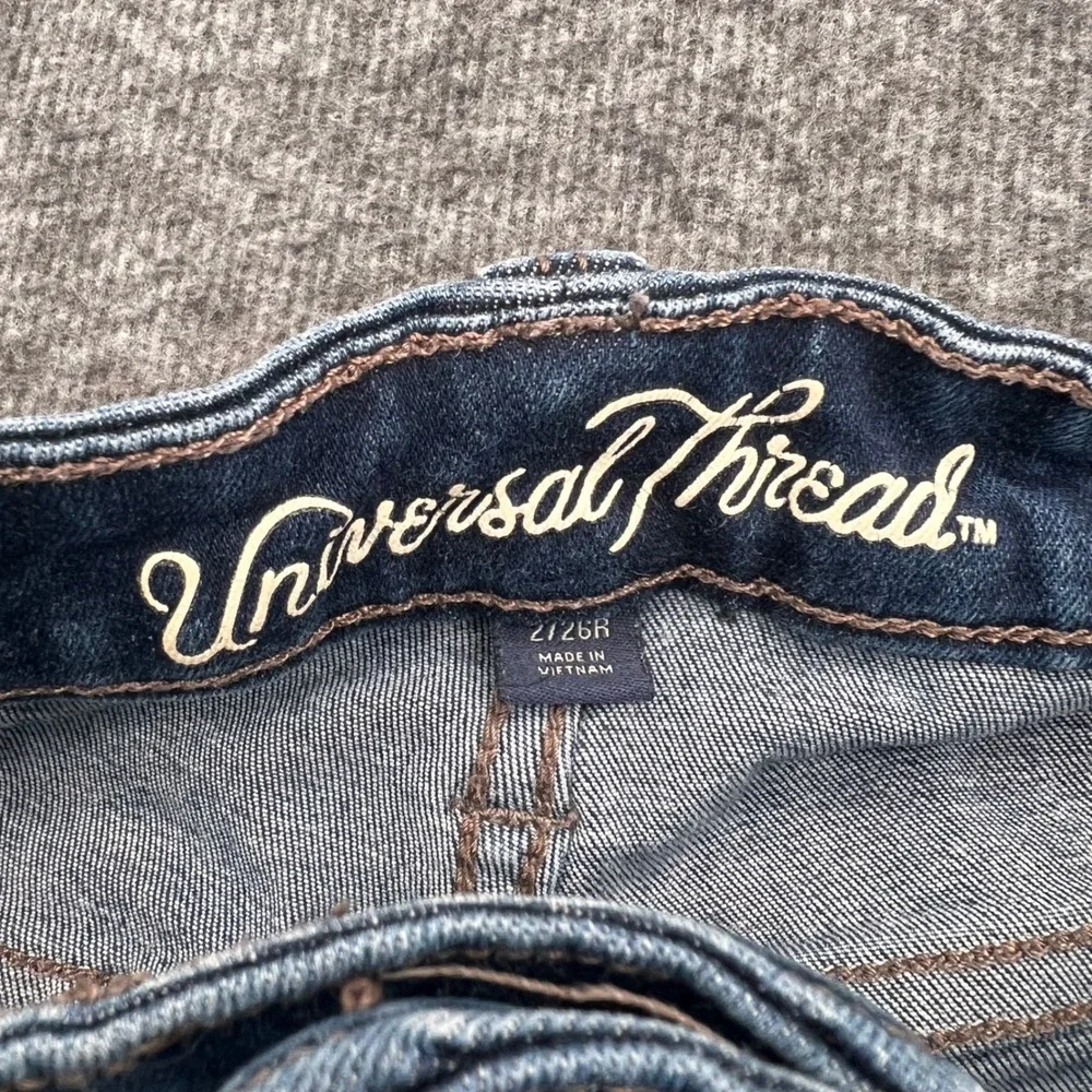 Universal Thread Womens Mid Rise Jegging Dark Wash Distressed Ripped Jeans 2/26R